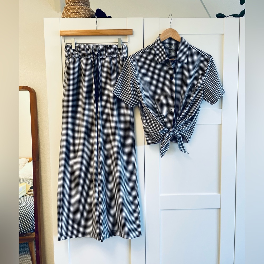Wayre Button Up Crop - Tie Front